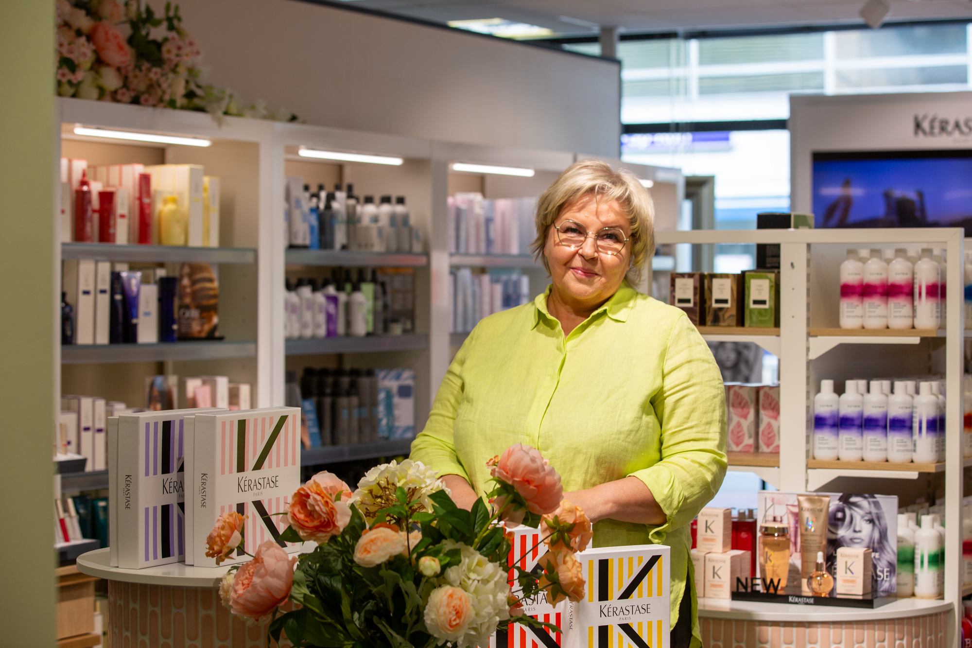 Merja Hartman Shop headline kivijalkamyymälässä